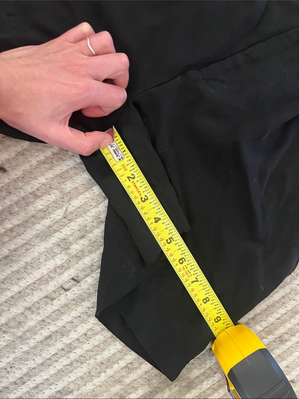 Everlane the Draper buttersmooth pleated black high waisted shorts - Picture 10 of 10